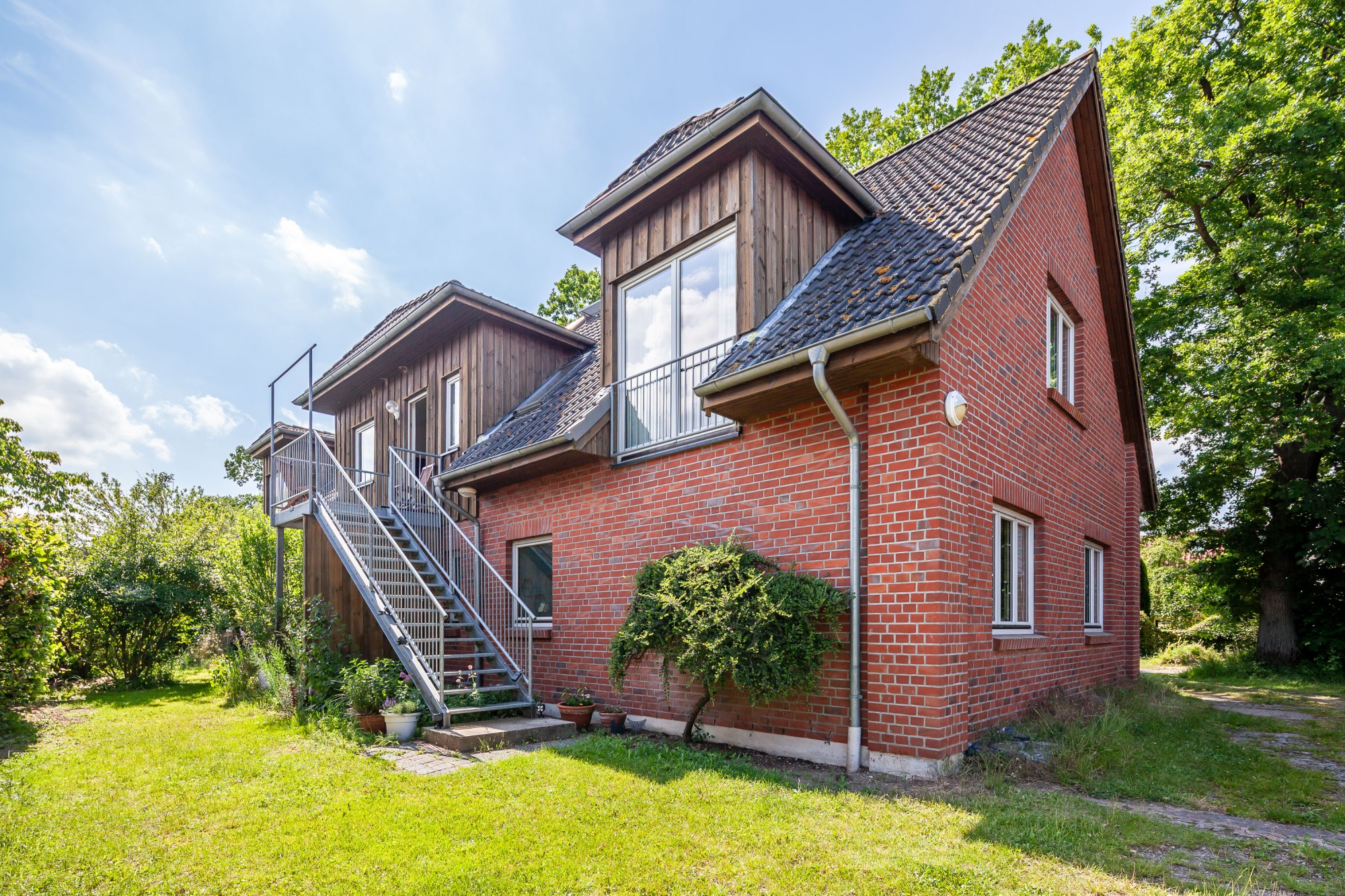 naturnah-wohnen-grosszuegige-4-zimmer-wohnung-in-redewisch-ausbau-ca-2000-m-bis-zum-strand
